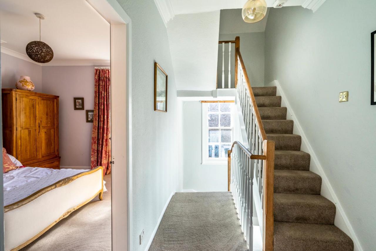 22 Sandringham Street * York